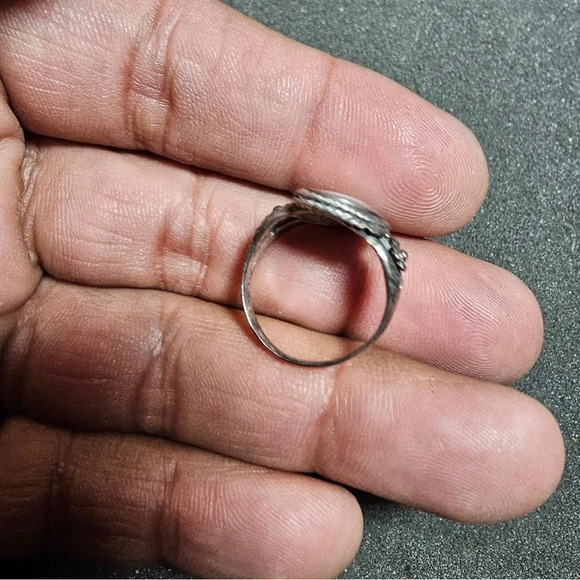 Sterling Silver 925 Mother Of Pearl Oval Shaped Ladies Ring Floral Shank Size 6 - Picture 6 of 9